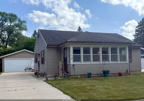 130 Maria Ln, Fond Du Lac, WI 54935