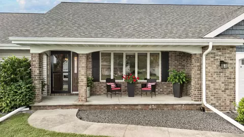 Exterior - w2593 Oakmeadow Court, Appleton, WI 54915 photo 3 of 8