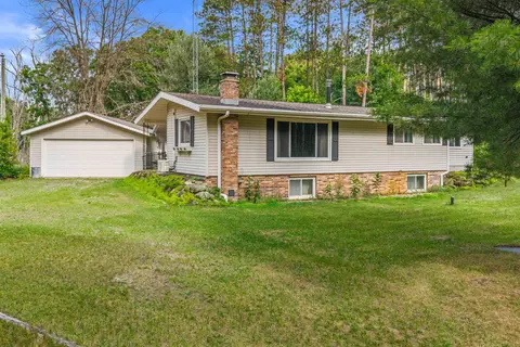n4918 Viking Trail, Wautoma, WI 54982
