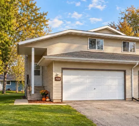 722 N Hawthorne Dr, Appleton, WI 54915
