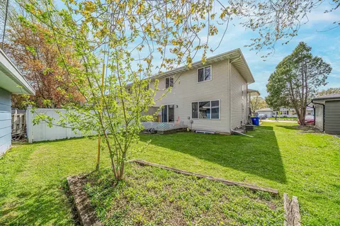Exterior - 722 N Hawthorne Dr, Appleton, WI 54915 photo 4 of 5