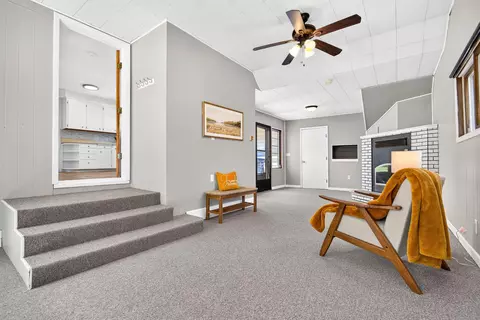 Living - 804 E Maple St, Appleton, WI 54915 photo 1 of 4