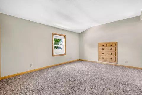 Bedroom - 804 E Maple St, Appleton, WI 54915 photo 4 of 8