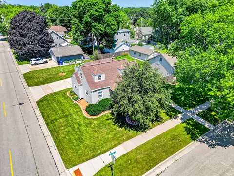 View/Area - 804 E Maple St, Appleton, WI 54915 photo 1 of 8