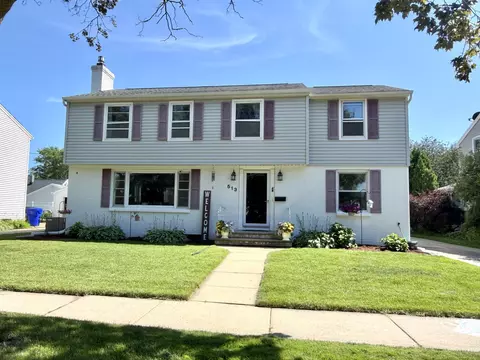 Exterior - 513 E Lindbergh St, Appleton, WI 54911 photo 3 of 7