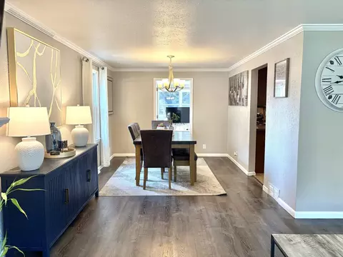 Dining - 513 E Lindbergh St, Appleton, WI 54911 photo 1 of 2