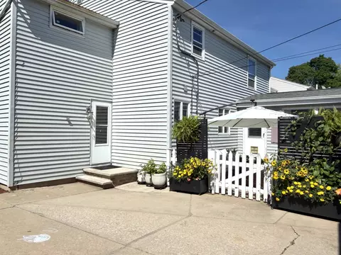 Exterior - 513 E Lindbergh St, Appleton, WI 54911 photo 5 of 7