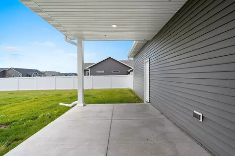 Exterior - n9239 Laura St, Appleton, WI 54915 photo 10 of 15