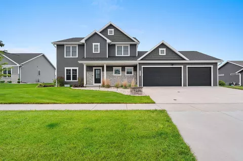 Exterior - n9239 Laura St, Appleton, WI 54915 photo 13 of 15