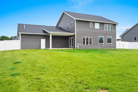 Exterior - n9239 Laura St, Appleton, WI 54915 photo 2 of 15
