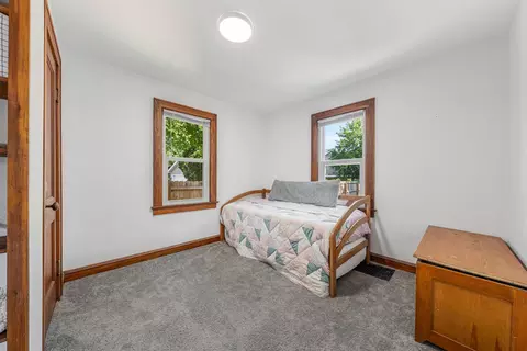 Bedroom - 723 W Grant St, Appleton, WI 54914 photo 2 of 6