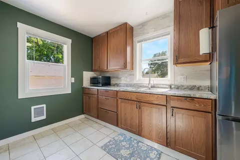 Kitchen - 723 W Grant St, Appleton, WI 54914 photo 2 of 2