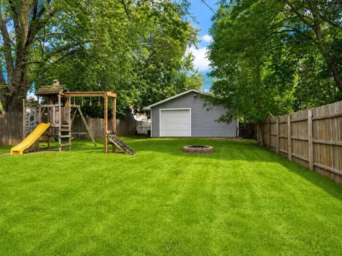 Exterior - 1844 S Jefferson St, Appleton, WI 54915 photo 10 of 11