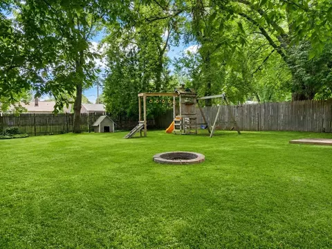 Exterior - 1844 S Jefferson St, Appleton, WI 54915 photo 9 of 11