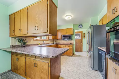 Kitchen - 3332 W 1st Ave, Appleton, WI 54914 photo 1 of 4