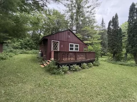 60357 Rush Creek Rd, Ferryville, WI 54628