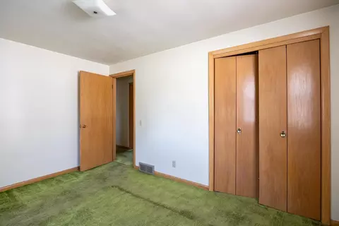 Bedroom - 420 W Lindbergh St, Appleton, WI 54911 photo 3 of 5