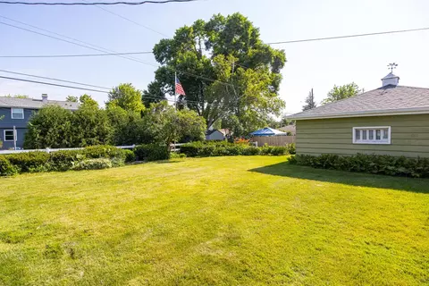 Exterior - 420 W Lindbergh St, Appleton, WI 54911 photo 5 of 10