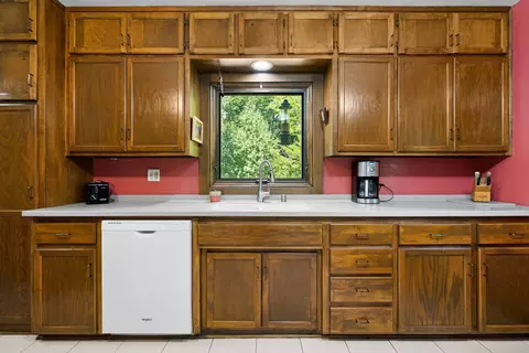 Kitchen - 932 E Commercial St, Appleton, WI 54911 photo 3 of 4