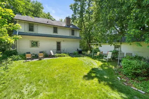 Exterior - 932 E Commercial St, Appleton, WI 54911 photo 3 of 14