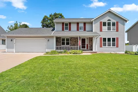 627 Broadview Dr, Green Bay, WI 54301