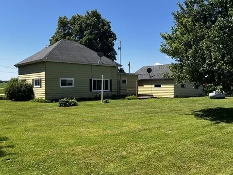 Exterior - w1292 County Road K, Ripon, WI 54971 photo 6 of 8