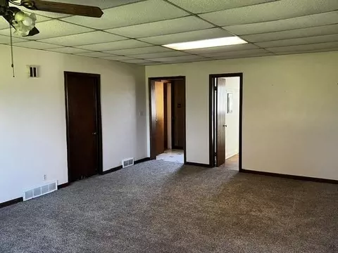 Living - w1292 County Road K, Ripon, WI 54971 photo 2 of 2