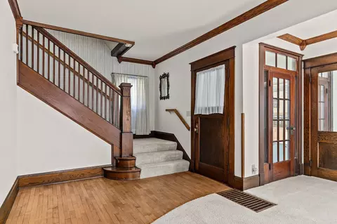 Entry Way - 1113 N State St, Appleton, WI 54915 photo 3 of 6