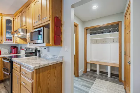 Entry Way - w2434 Snowberry Drive, Appleton, WI 54915 photo 4 of 6