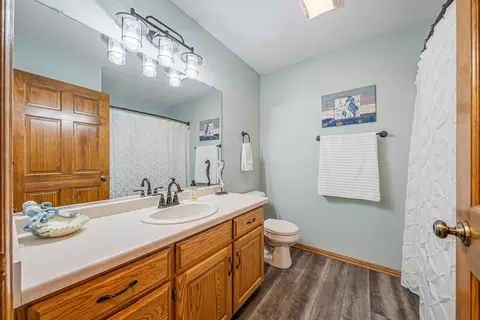 Bath - w2434 Snowberry Drive, Appleton, WI 54915 photo 2 of 3