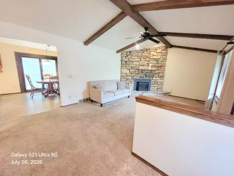 Living - 1101 E Meadow Grove Blvd, Appleton, WI 54915 photo 2 of 5