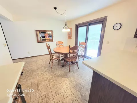 Dining - 1101 E Meadow Grove Blvd, Appleton, WI 54915 photo 3 of 3