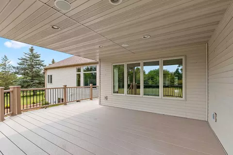 Exterior - 11 Corn Silk Ct, Wrightstown, WI 54180 photo 5 of 14