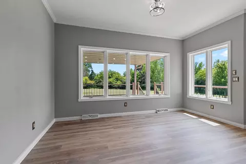 Living - 11 Corn Silk Ct, Wrightstown, WI 54180 photo 8 of 9