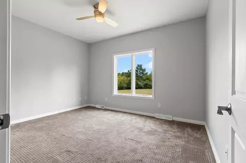 Bedroom - 11 Corn Silk Ct, Wrightstown, WI 54180 photo 4 of 6