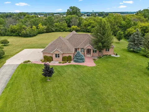 View/Area - 11 Corn Silk Ct, Wrightstown, WI 54180 photo 2 of 3
