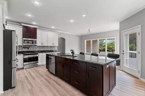 Kitchen - 11 Corn Silk Ct, Wrightstown, WI 54180 photo 9 of 9