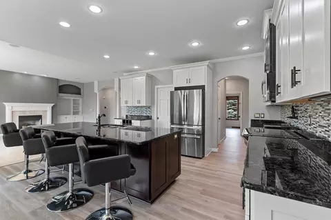Kitchen - 11 Corn Silk Ct, Wrightstown, WI 54180 photo 3 of 9
