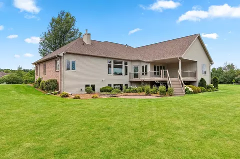 Exterior - 11 Corn Silk Ct, Wrightstown, WI 54180 photo 1 of 14