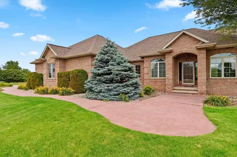 Exterior - 11 Corn Silk Ct, Wrightstown, WI 54180 photo 2 of 14