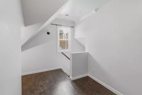 Entry Way - 615 N Bateman St, Appleton, WI 54911 photo 5 of 6