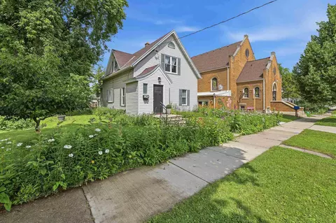 Exterior - 615 N Bateman St, Appleton, WI 54911 photo 1 of 7