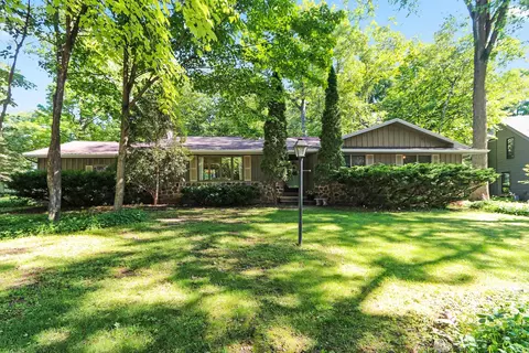 1338 Ken Dr, Green Bay, WI 54313