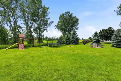 Exterior - n9433 Evan Street, Appleton, WI 54915 photo 2 of 5