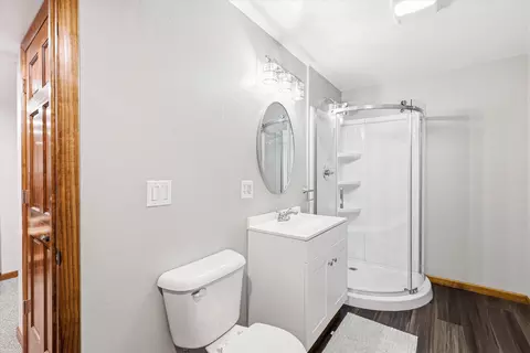 Bath - n9433 Evan Street, Appleton, WI 54915 photo 3 of 3