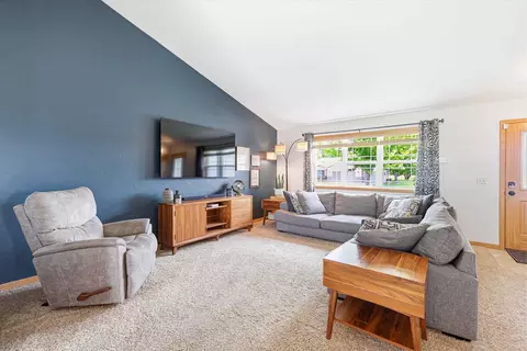 Living - n9433 Evan Street, Appleton, WI 54915 photo 1 of 1