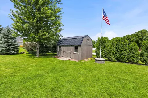 Exterior - n9433 Evan Street, Appleton, WI 54915 photo 4 of 5