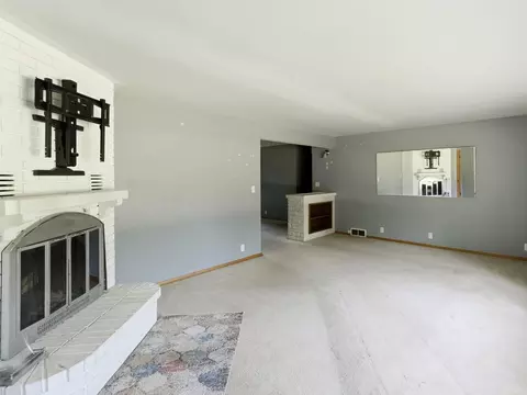 Living - 1843 Palisades Dr, Appleton, WI 54915 photo 3 of 3