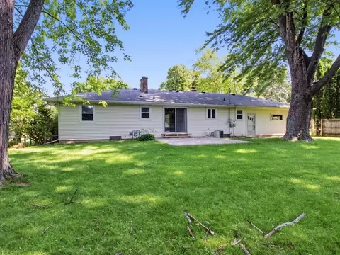 Exterior - 1843 Palisades Dr, Appleton, WI 54915 photo 4 of 5