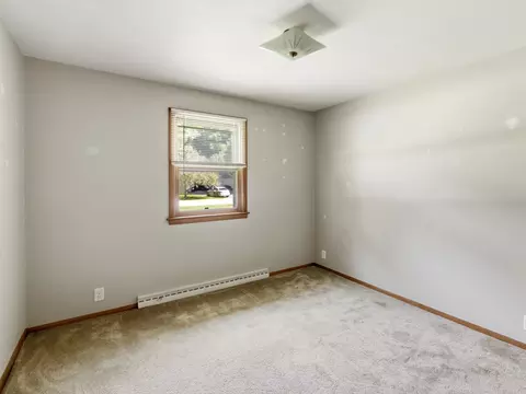 Bedroom - 1843 Palisades Dr, Appleton, WI 54915 photo 4 of 5